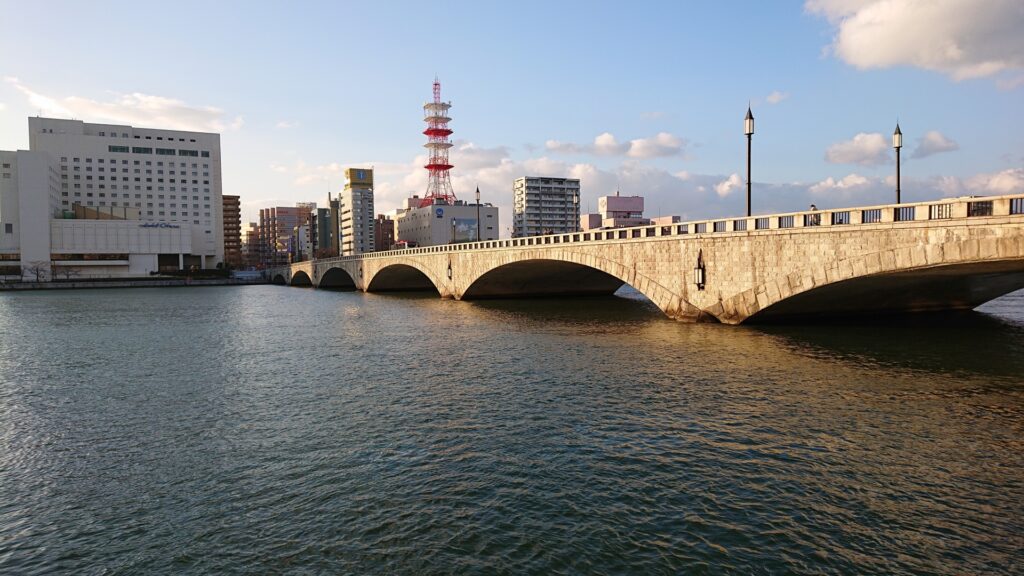 新潟市中央区の萬代橋