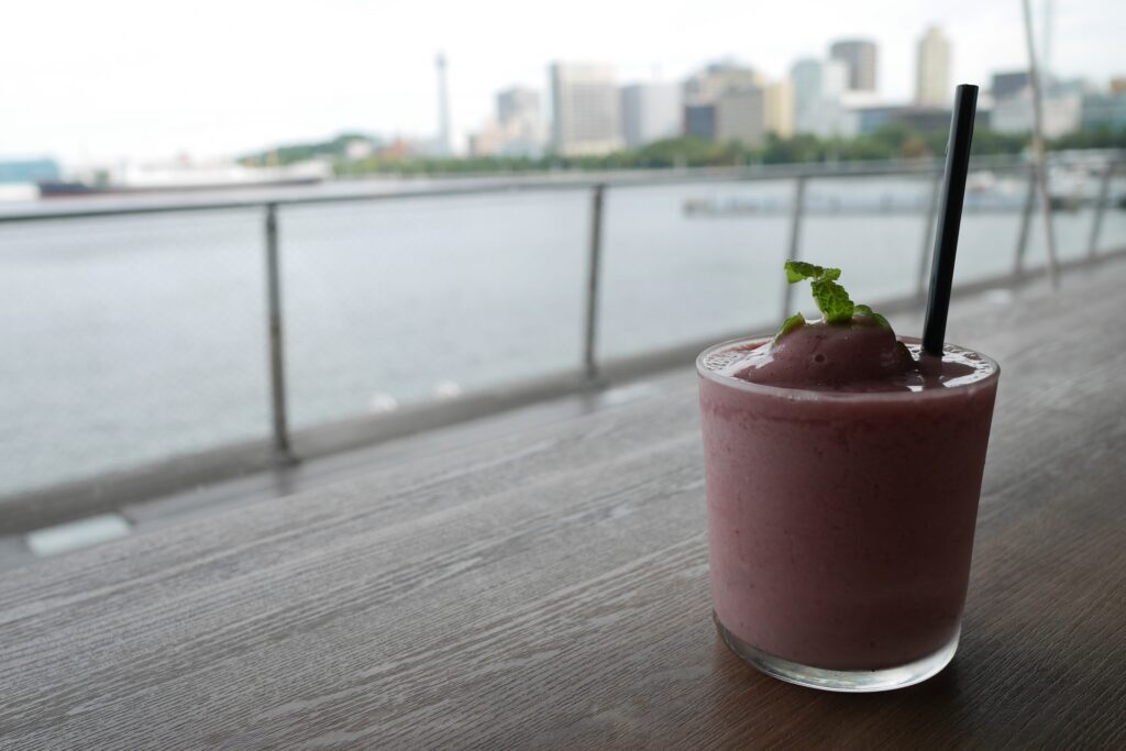愛知県名古屋市の港を望むカフェスイーツ