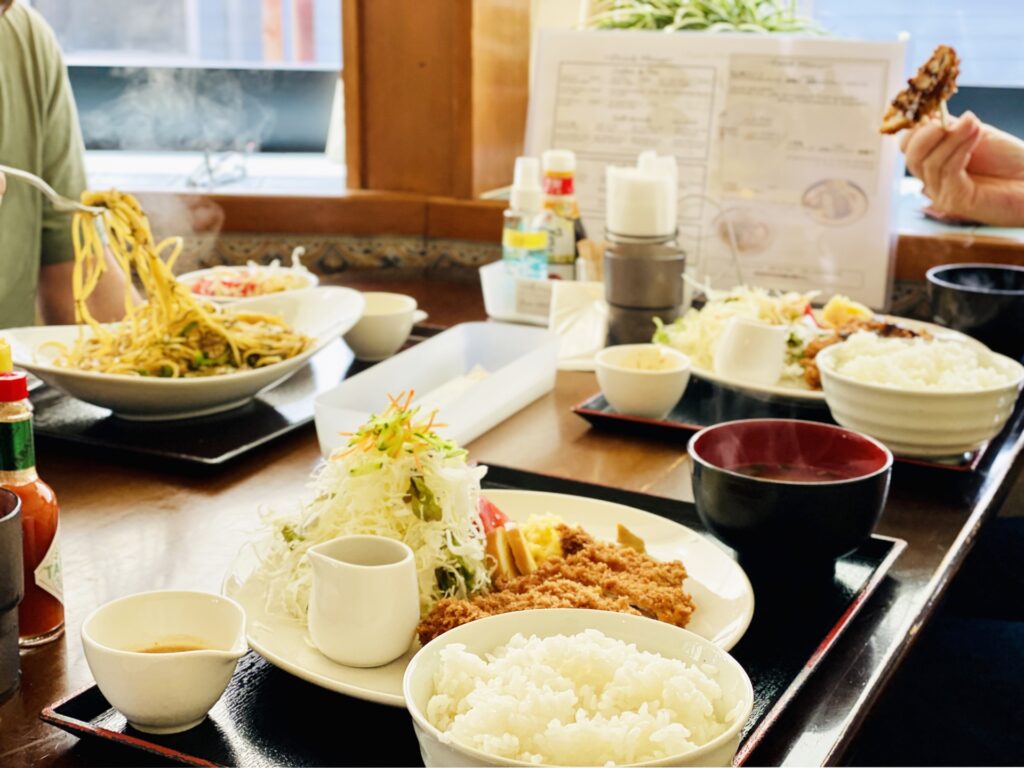 福岡市城南区の食事シーン