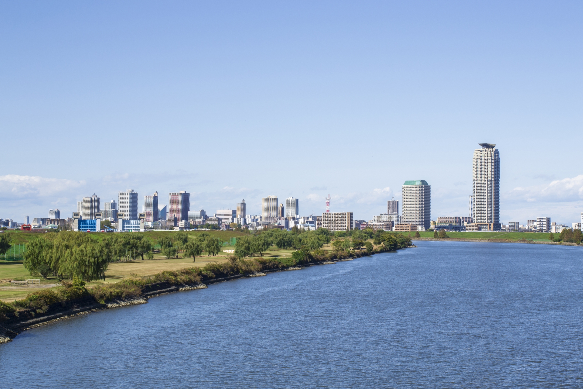 東京都荒川区の荒川河川敷