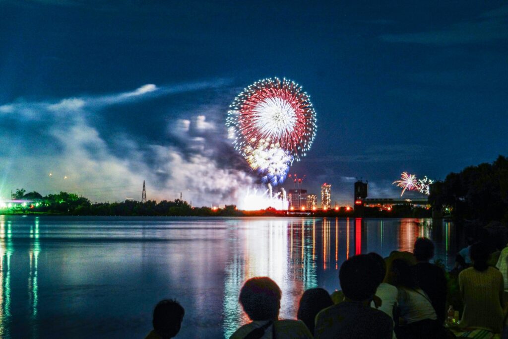 大田区の多摩川の花火大会