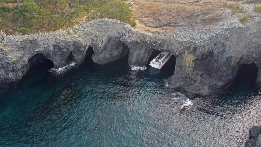 唐津市の七ツ釜