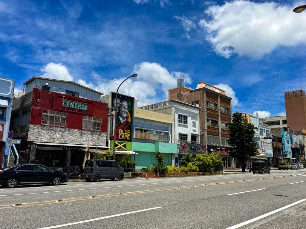 沖縄県沖縄市ゲート通り