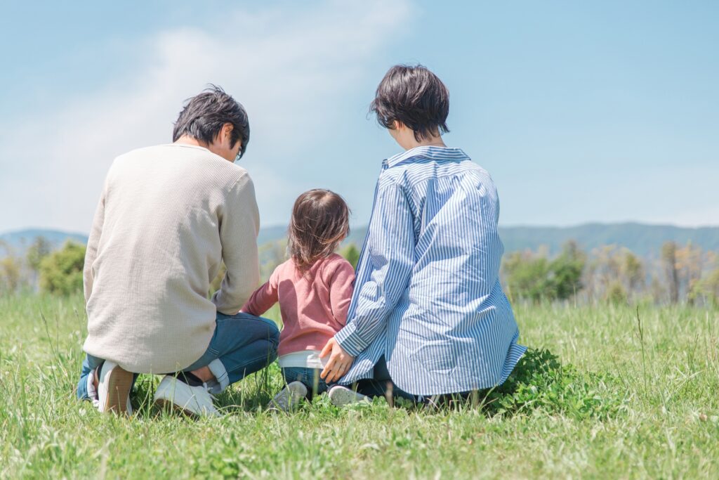松原市の恵我之荘公園で憩う地元住民